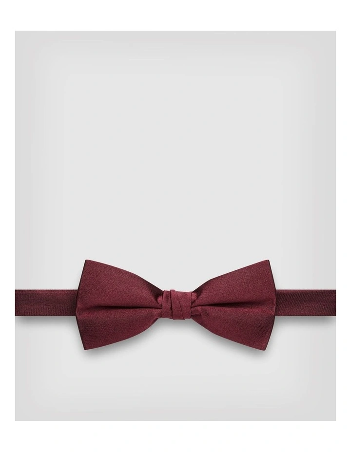 Silk Satin Bow Tie in Burgundy