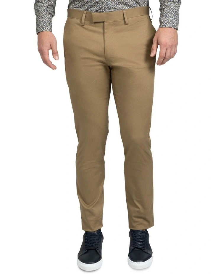 Modern Fit Helm Taupe Chino FJF975