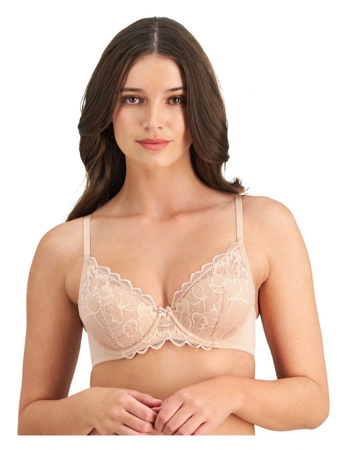 Embrace Contour Bra in Latte