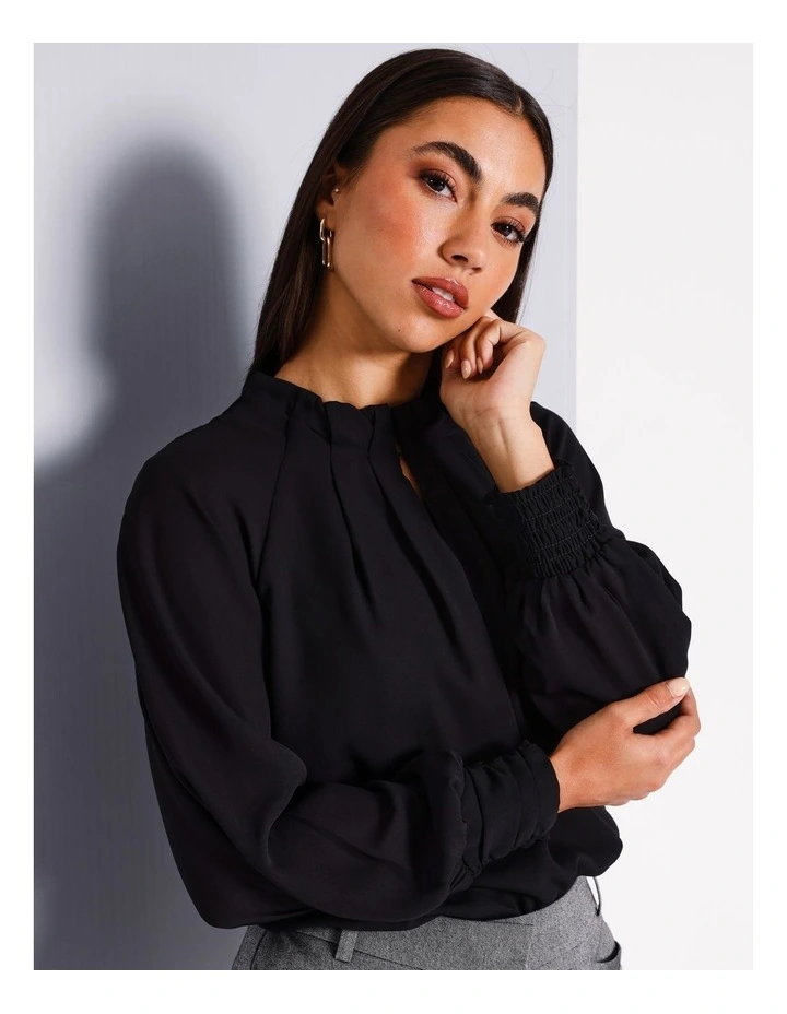 Long Sleeve Pinch Neck Top in Black