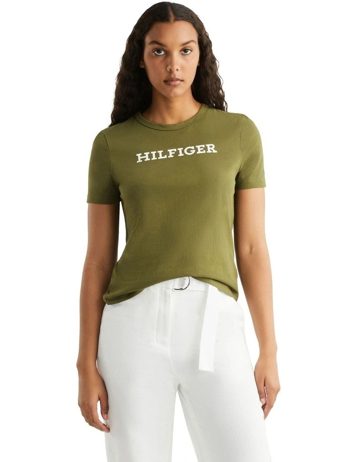 Slim Fit Embroidery Tee in Green