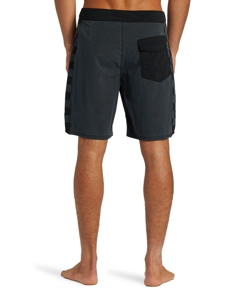 Original Arch Hemp Stretch 18" Boardshorts in Black