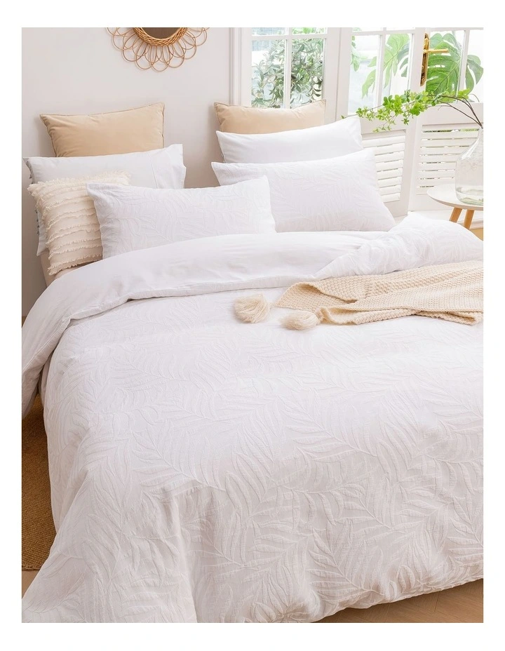 Leafy Jacquard Cotton Quilt Cover Set in White