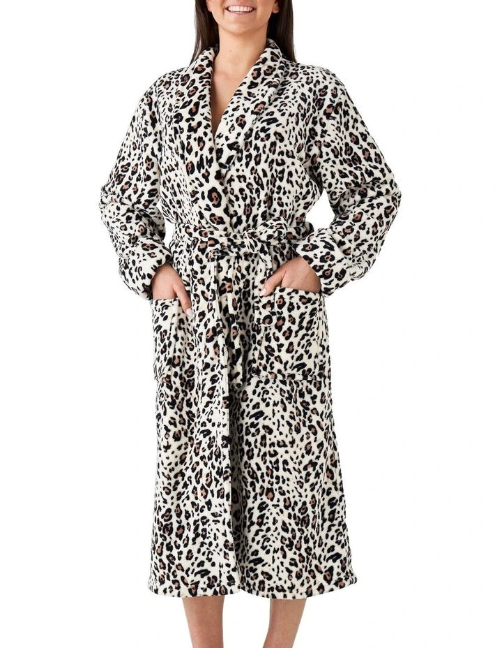 Plush Bath Robe in Leopard