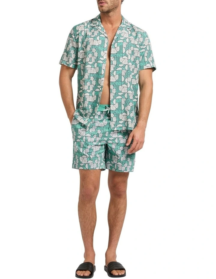 Flower Power Shirt in Green Multi