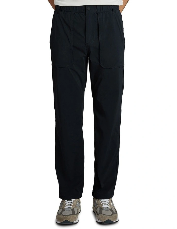 Tech Pant in Black