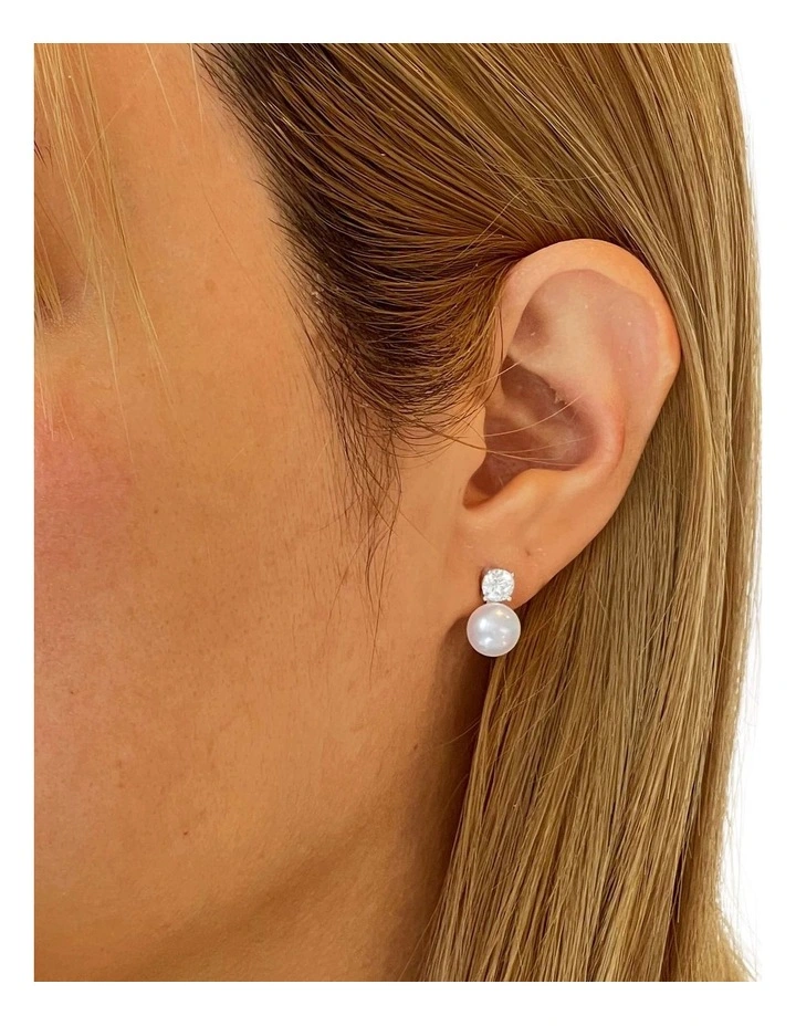 Simply Brilliant Pearl White Stud Earrings
