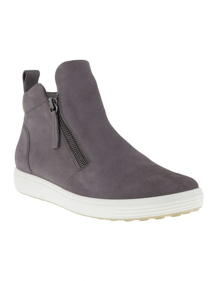 Soft 7 Zipped Ankle Boot In Dark Grey
