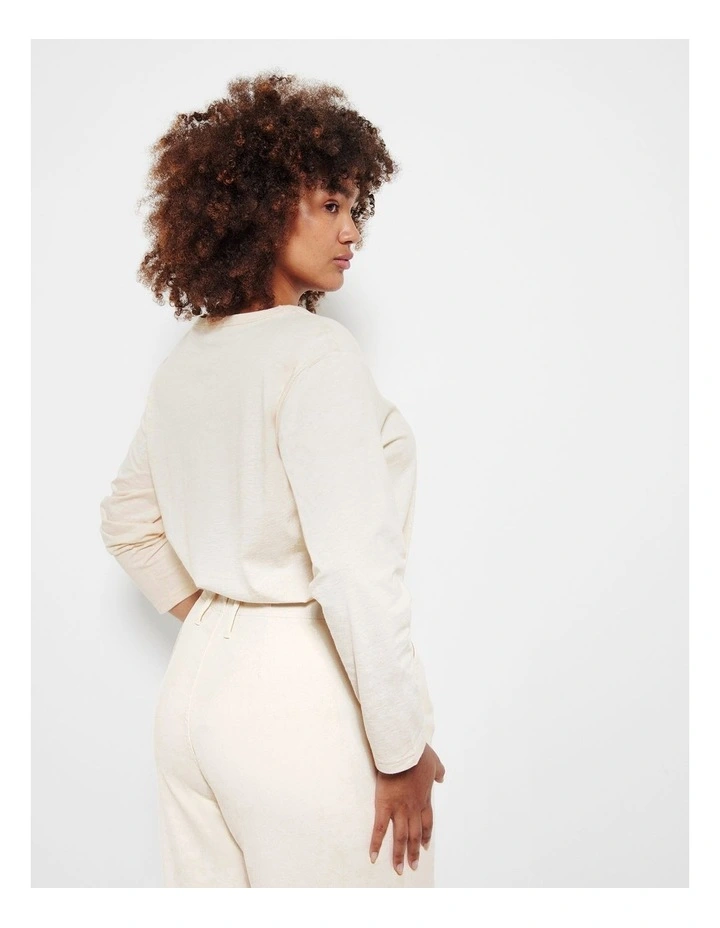 The Long Sleeve T-shirt in Oat Marle