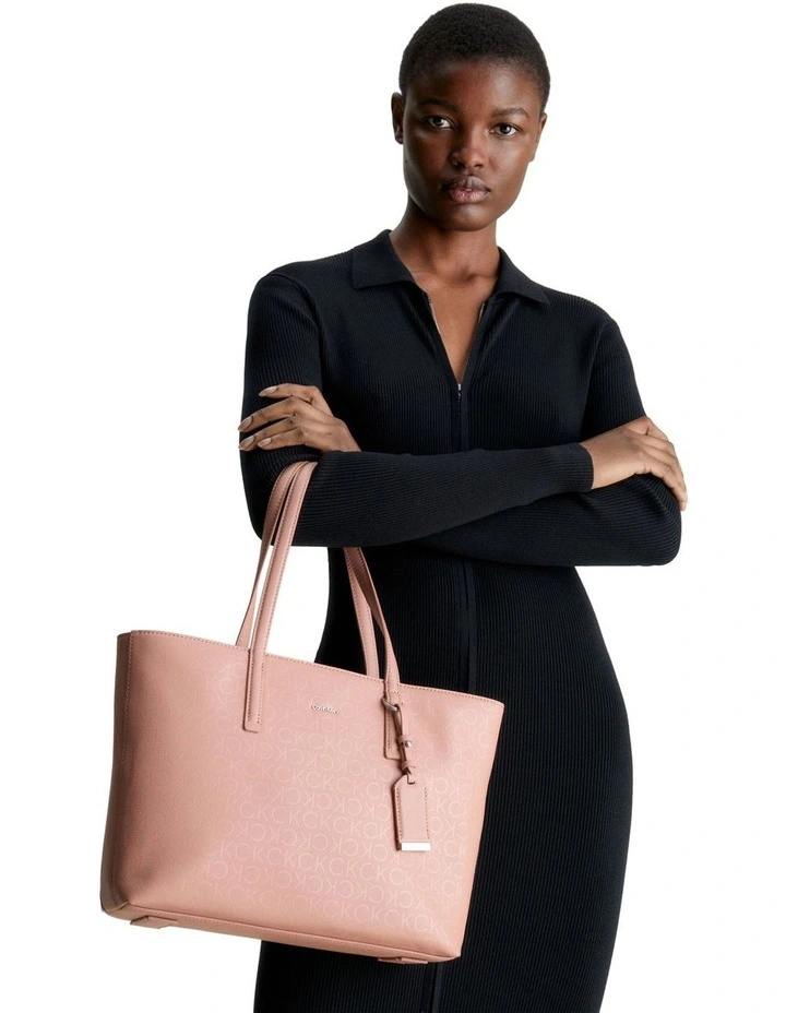 Must Shopper Md Epi Tote Bag in Ash Rose Mono