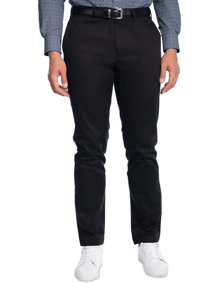 Modern Fit Helm Black Twill Chino FAJ706