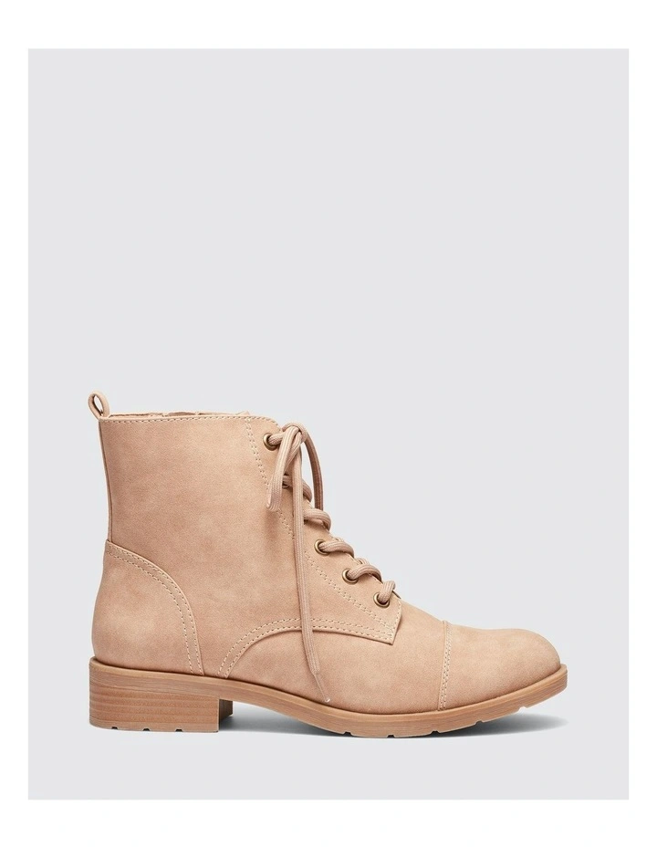 Kaitlynn Boot in Almond