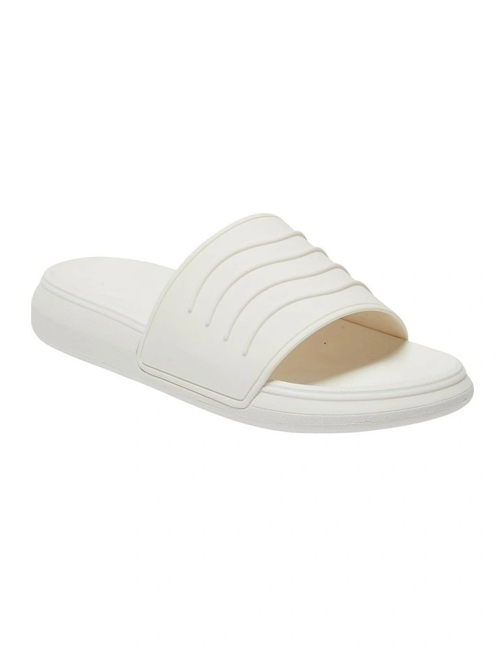 Surf Sandals in Off White