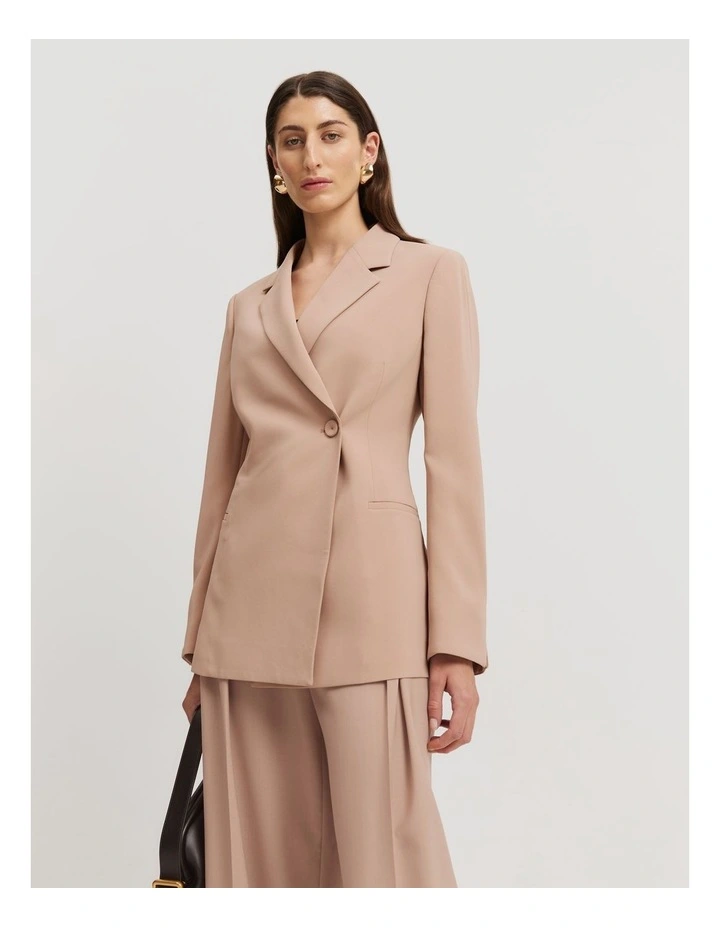 Longline Slim Blazer in Nougat