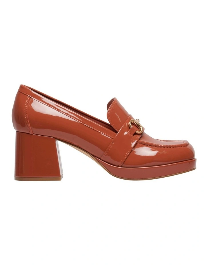 Tryah Heeled Loafers in Orange