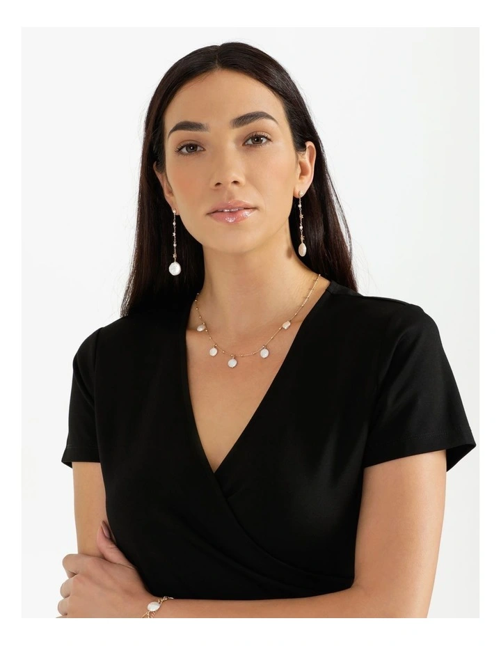 Dainty Chain with Pearl Drop Earrings in Gold