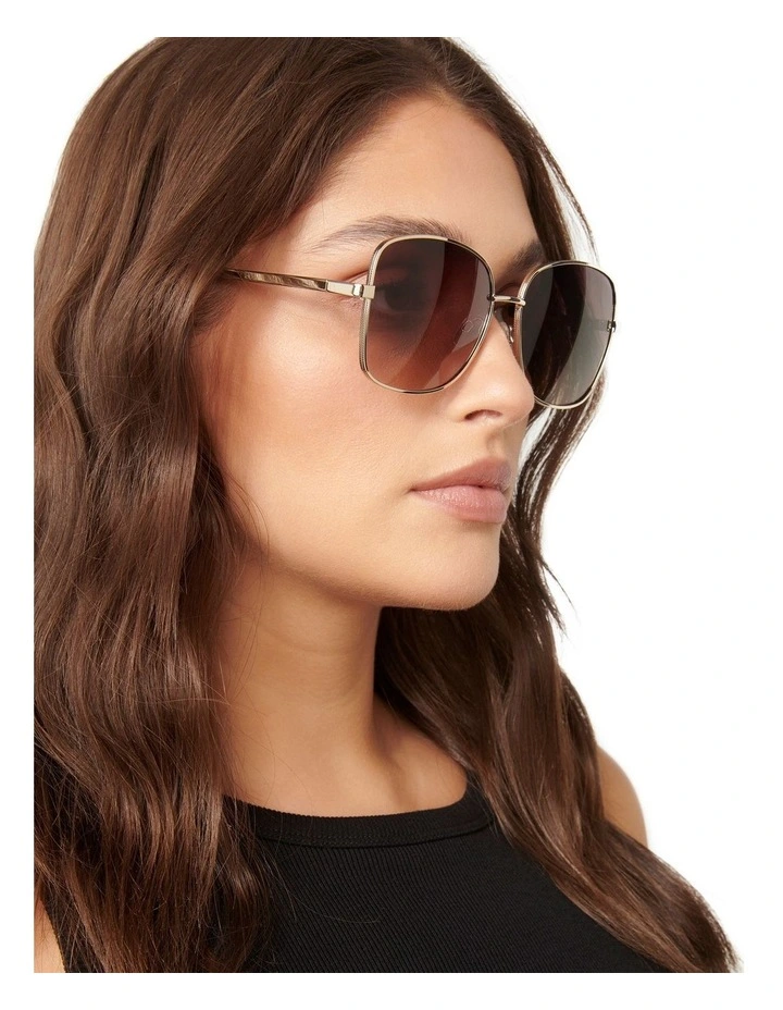 Lillian Square Metal Frame Sunglasses in Gold