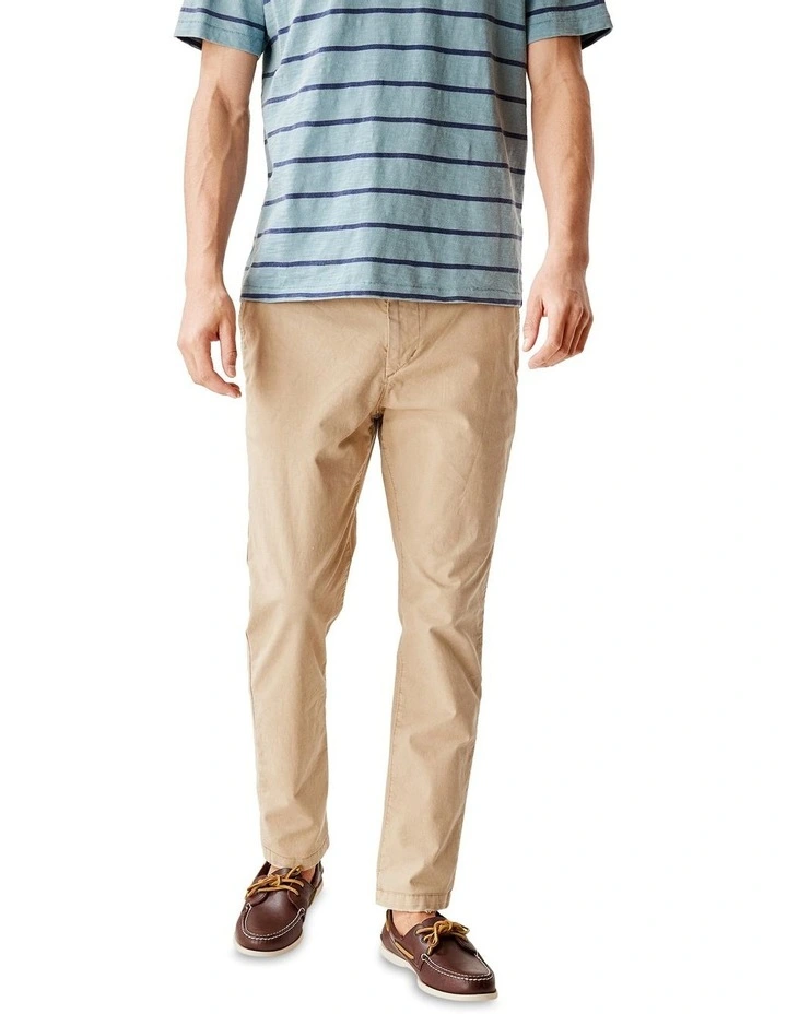 Flex Slim Lived-In Khaki Pant in Light Khaki