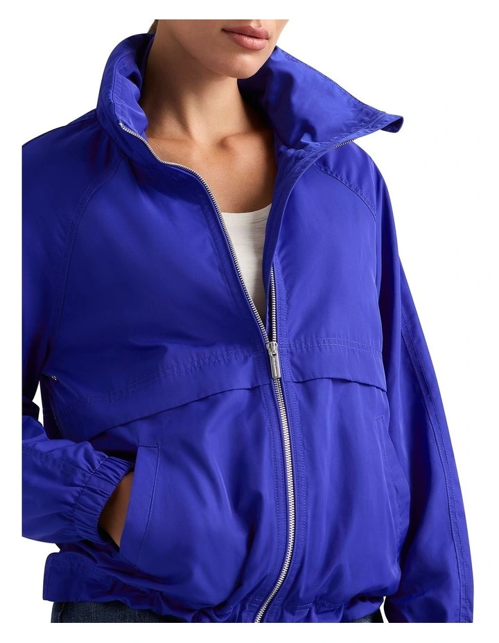 Windbreaker Jacket in Ultramarine