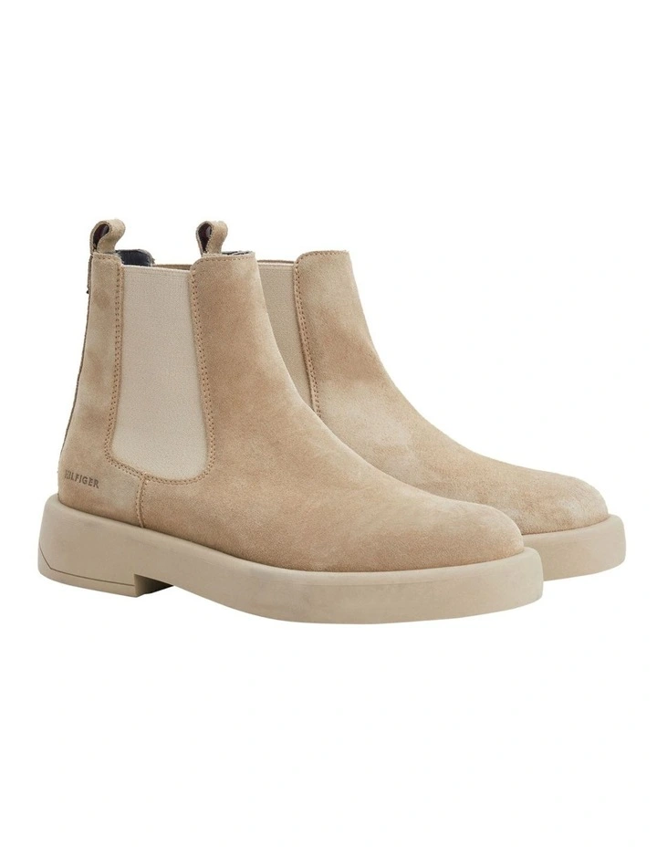 Fashion Hilfiger Suede Chelsea Boot in Rustic Ranch
