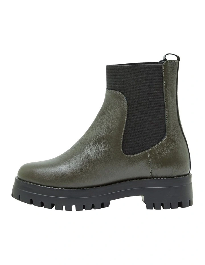 Urbane Chunky Ankle Boot in Olive