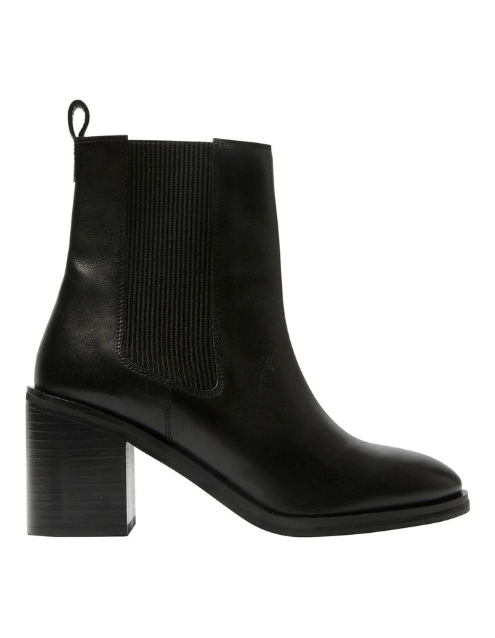 Nelson Boots in Black Leather