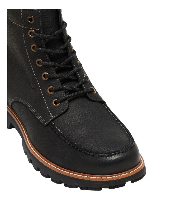 Turbo Black Boot in Black
