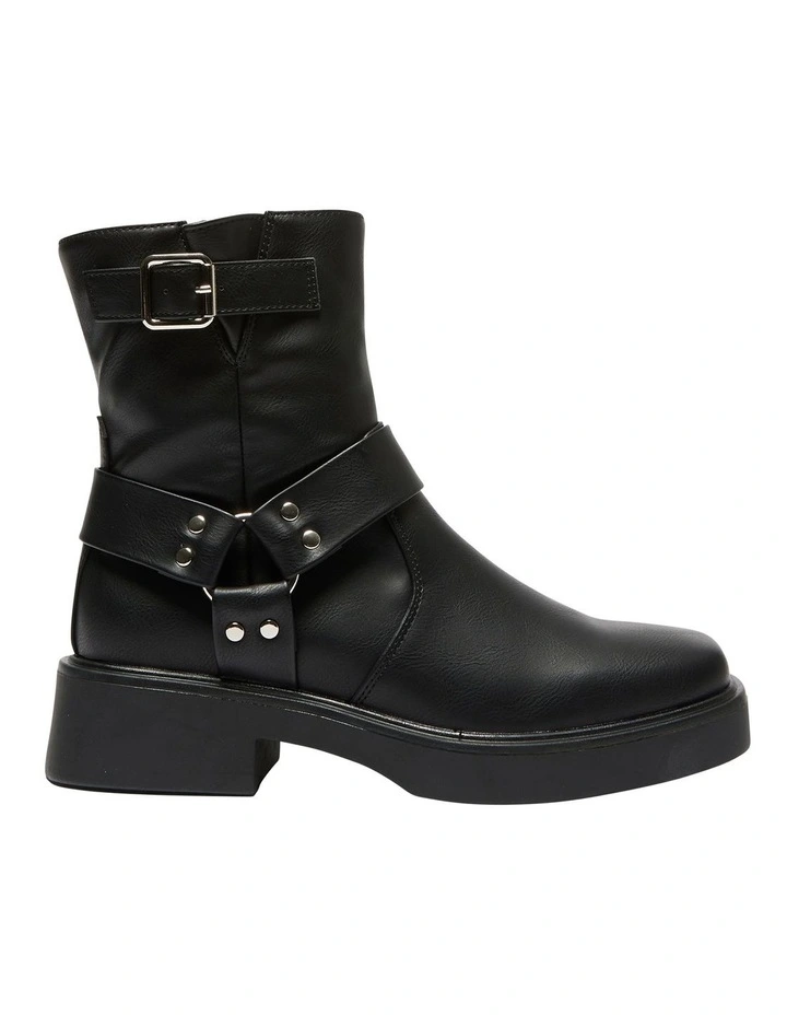 Ethan Boots in Black
