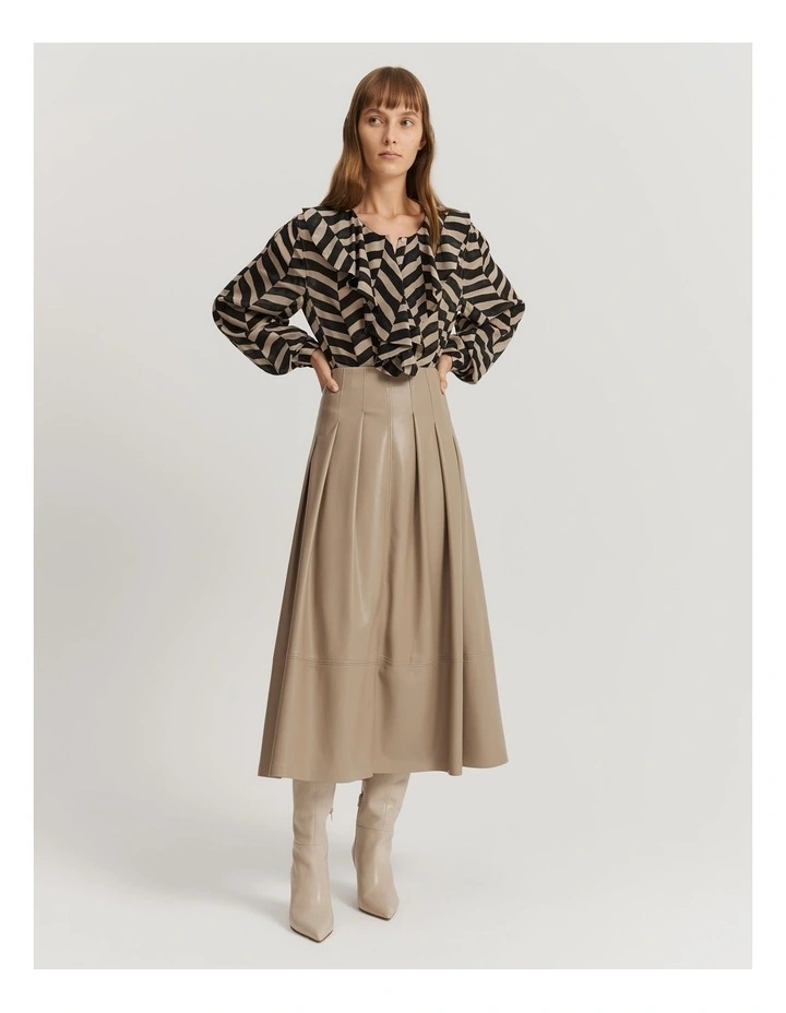 Print Ruffle Detail Blouse in Herringbone