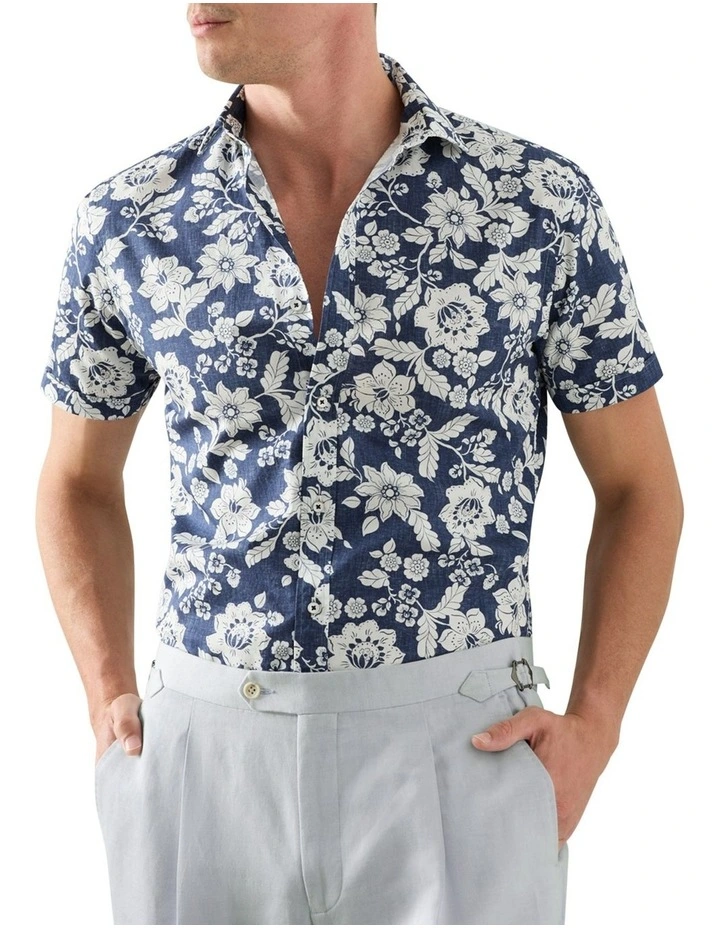 Gilchrist Short Sleeve Shirt in Navy White