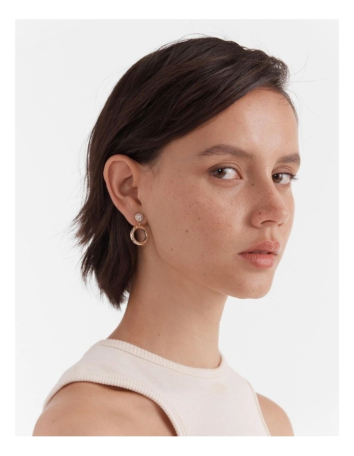 Circulate Drop Earrings in Gold