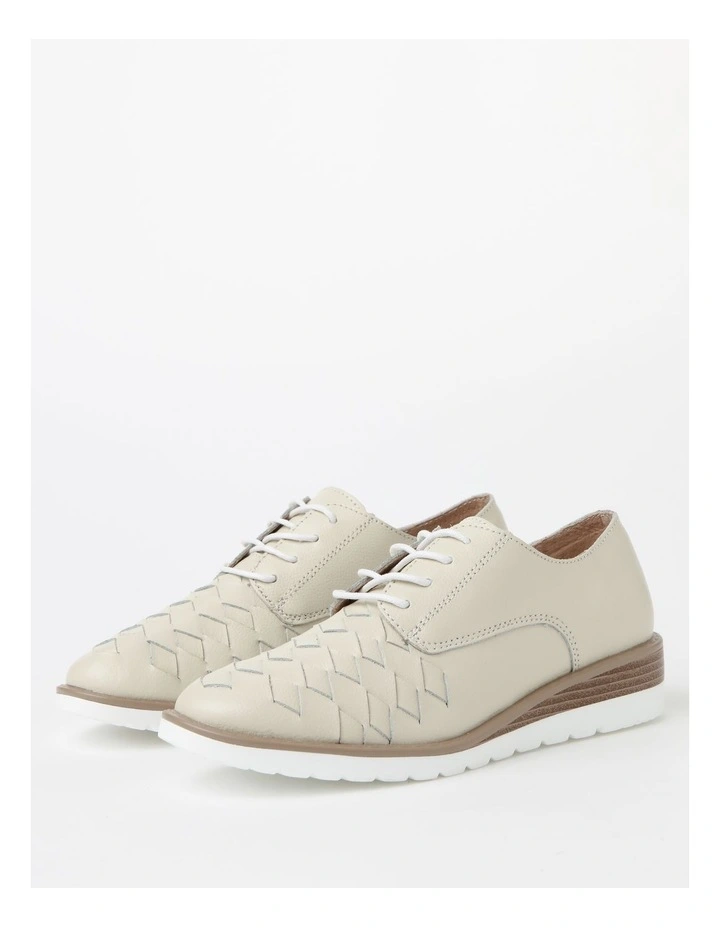 Davie Flat Shoes in Bone
