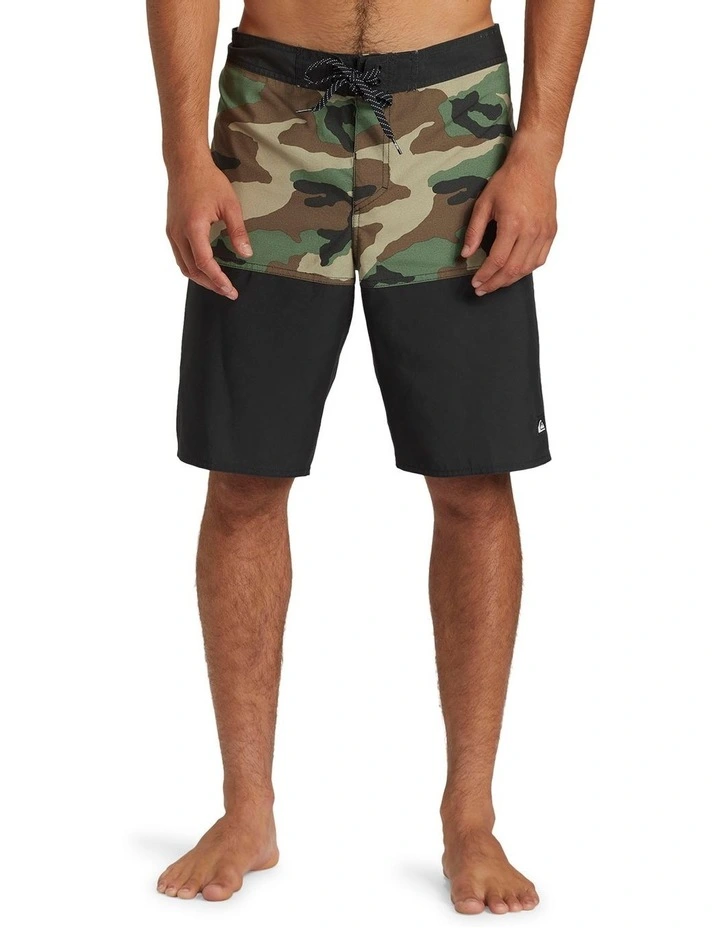 Everyday Division 20 Boardshorts in Black
