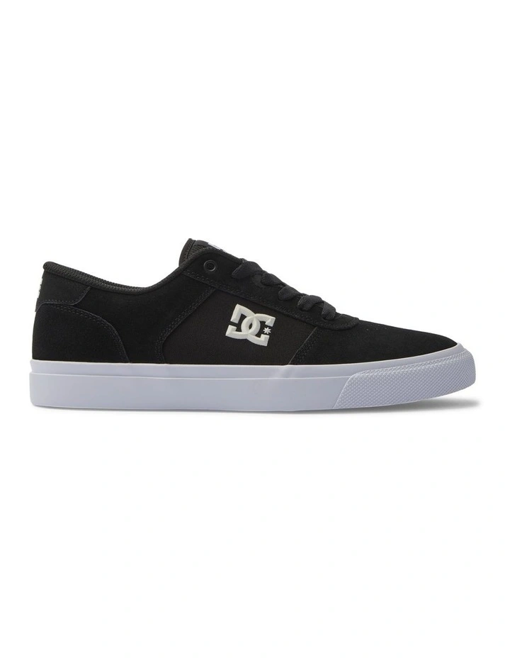 Teknic Shoes in Black