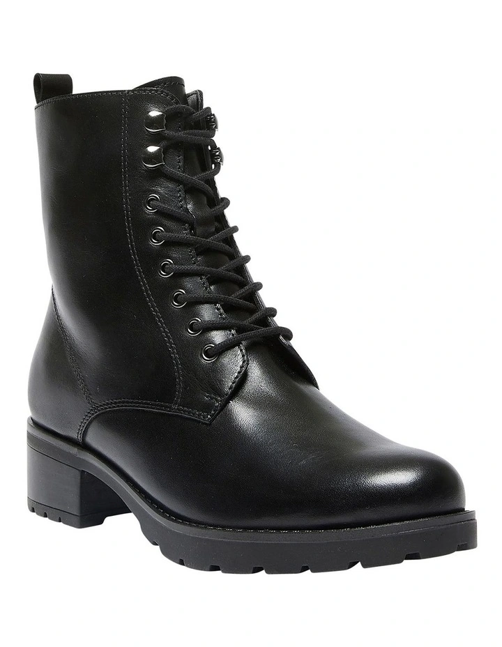 Inferno Boots in Black Leather