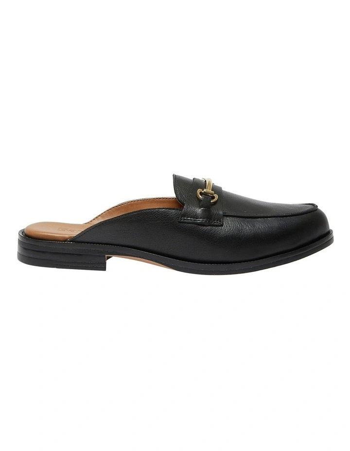 Lena Flat Shoes in Black