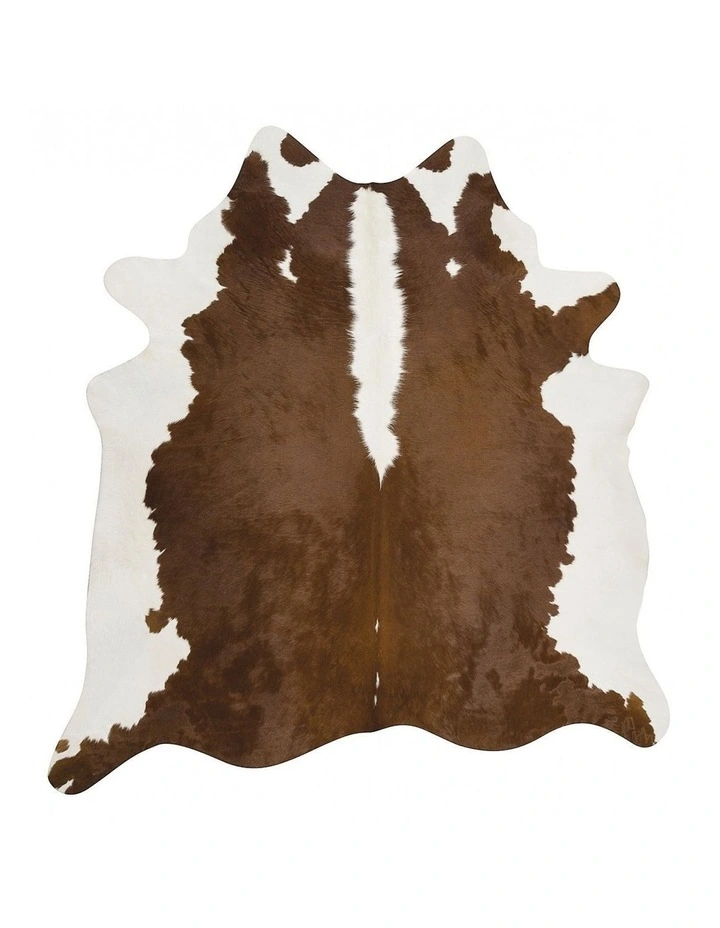 Exquisite Natural Cow Rug in Hereford