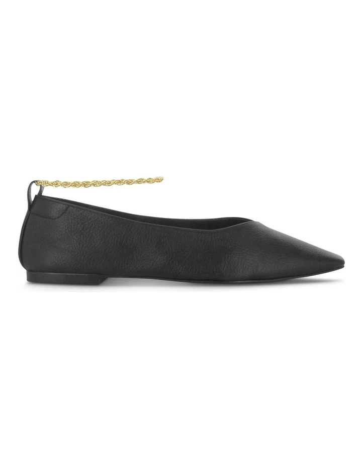 Aubree II Ballet Flats in Black