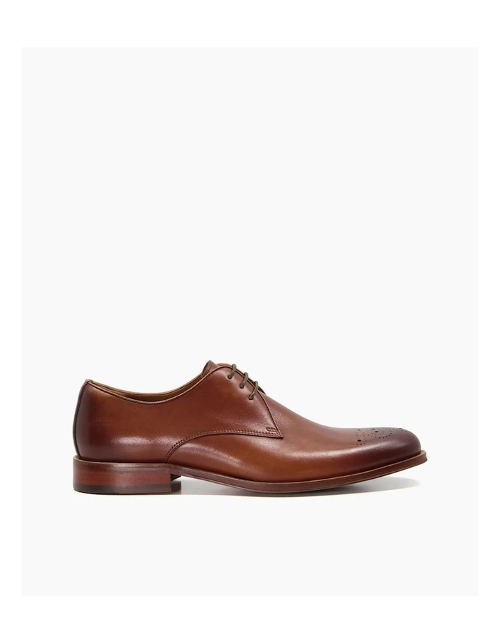 Sebastian Dress Shoe in Tan