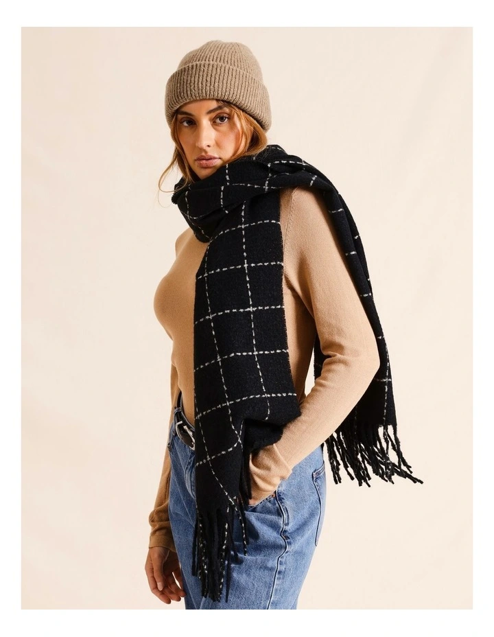 Check Winter Scarf With Tassel in Black