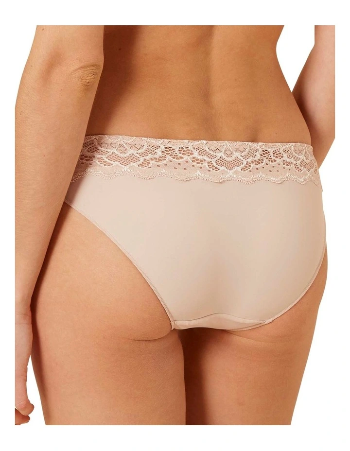 Caresse Bikini Brief in Beige