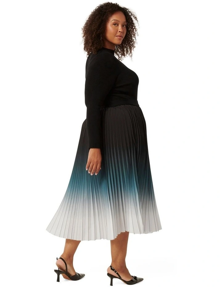 Harmony Pleat Midi Dress in Black Multi