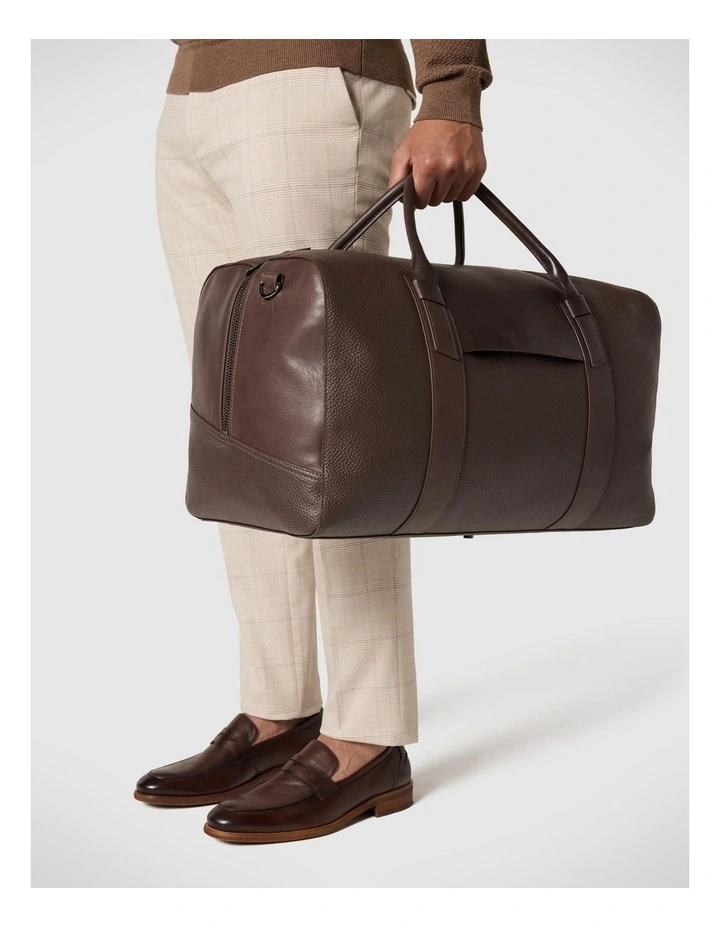 Leather Weekender Bag in Brown