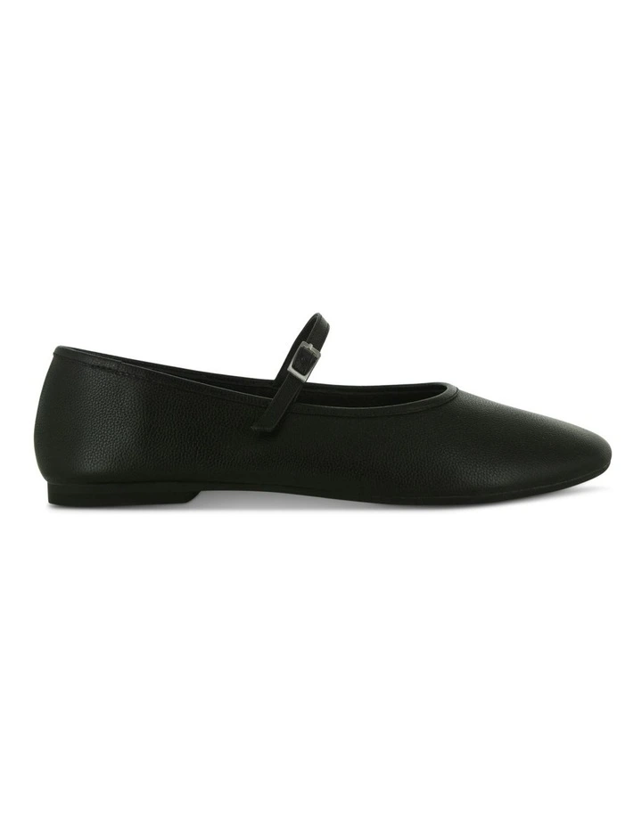 Caroline I Flats in Black