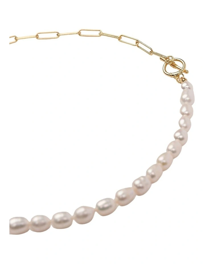 Saskia Pearl Necklace in Light Gold
