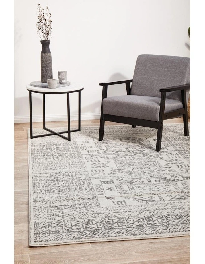 Chrome Addison Rug in Silver