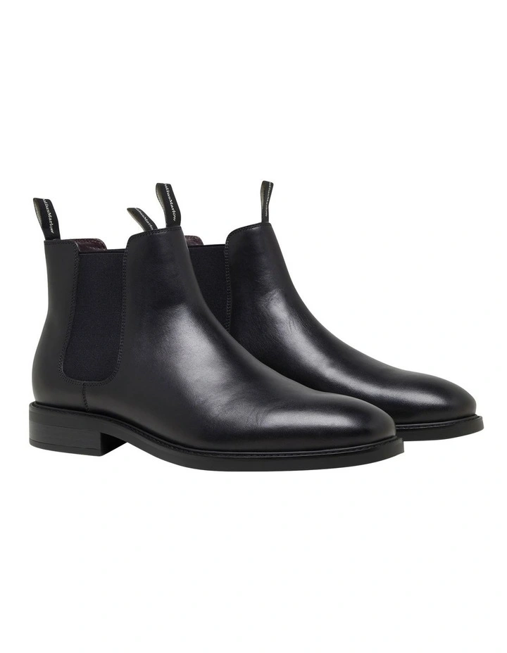 Gaucho Chelsea Boot in Black