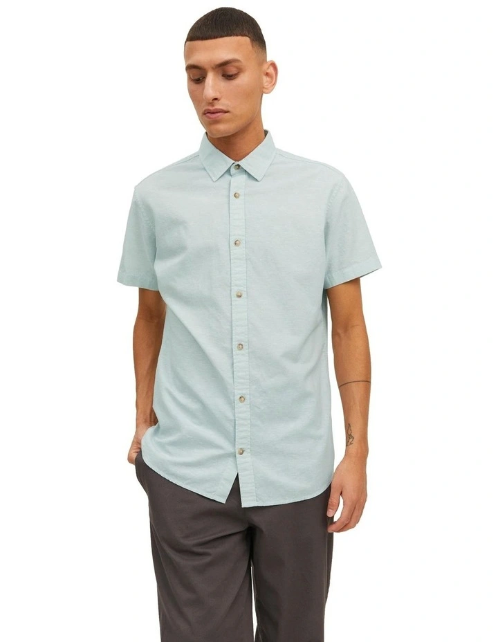 Summer Linen Shirt in Green