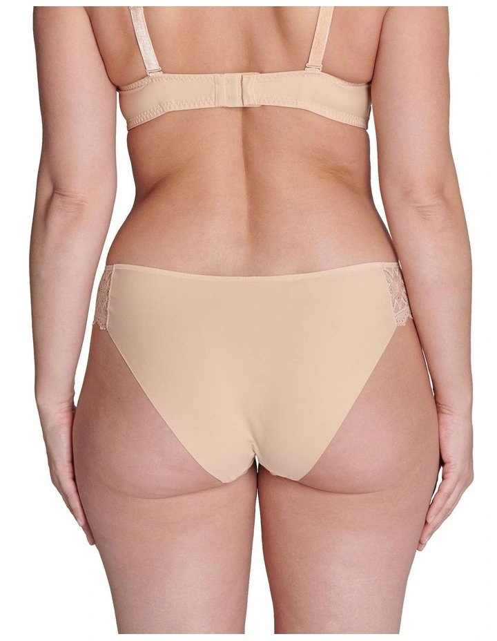 Escale Bikini Brief in Vanilla