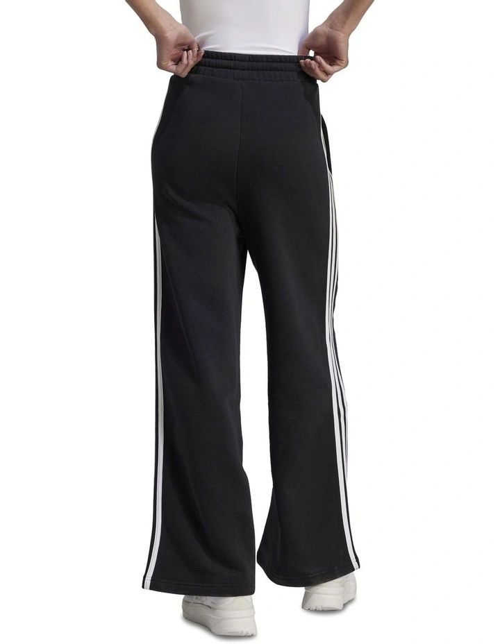 Essentials 3-stripes Fleece Wide Pant in Black/White